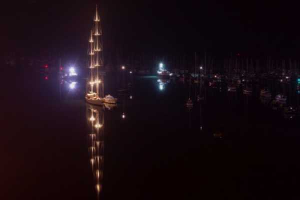 02 May 2022 - 01-48-37

----------------
Superyacht Adele + chase boat Stargazer in Dartmouth, Devon at night